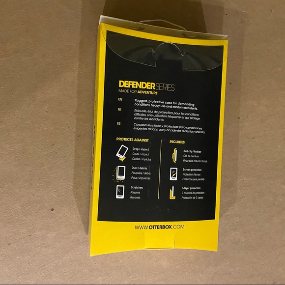 NWT Otterbox Defender iPhone 4 and 4S - Picture 2 of 3